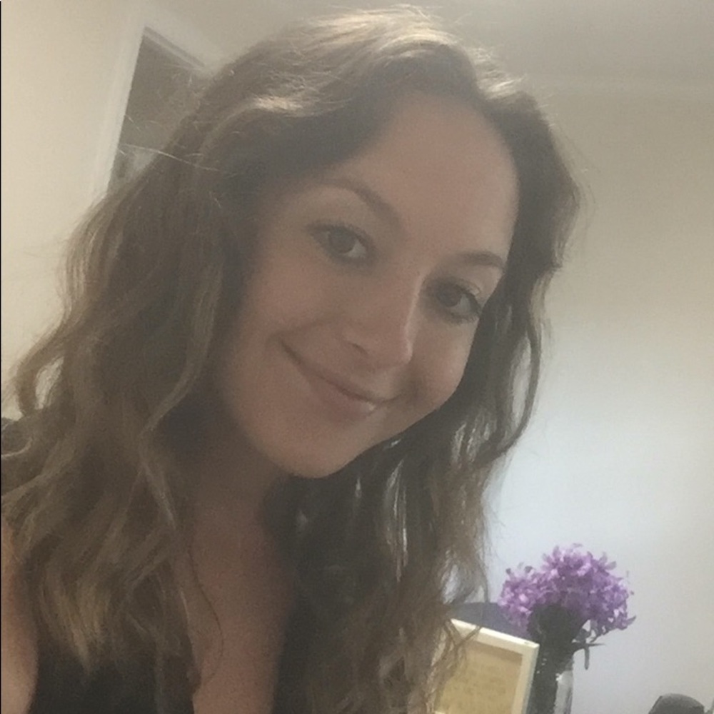 Meet your Posher, Jecee